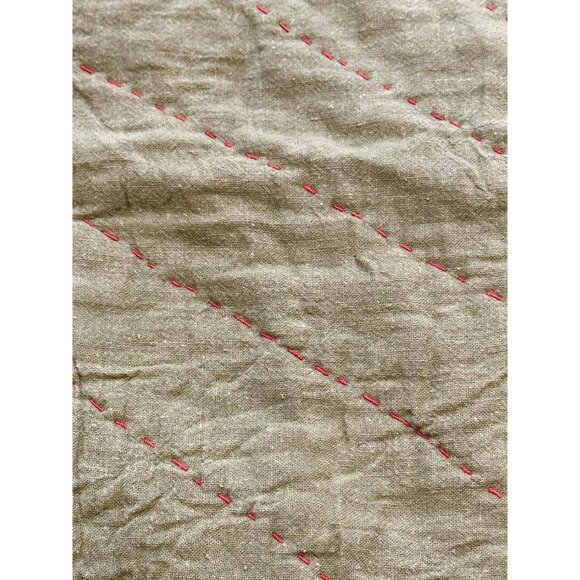 1930s 1940s quilt with feedsack fabrics hand pieced and quilted 71” x 82” - Picture 10 of 10